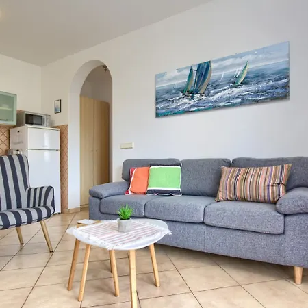 House Apartment *